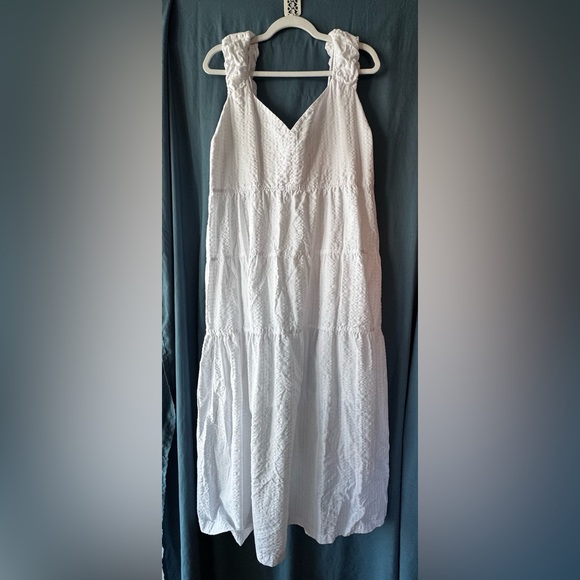 Old Navy Dresses & Skirts - Old Navy White Textured Dress Size XXL